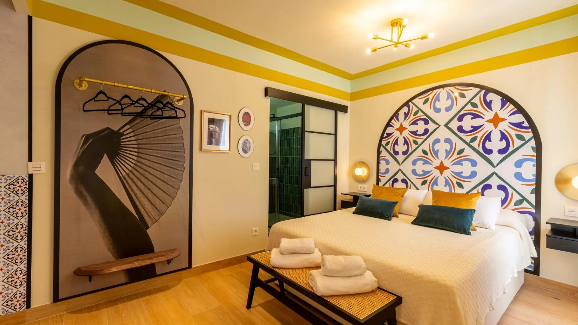 Apartment Cl2 Sevilla En Pareja Jacuzzi Y Aparcamiento Spanien