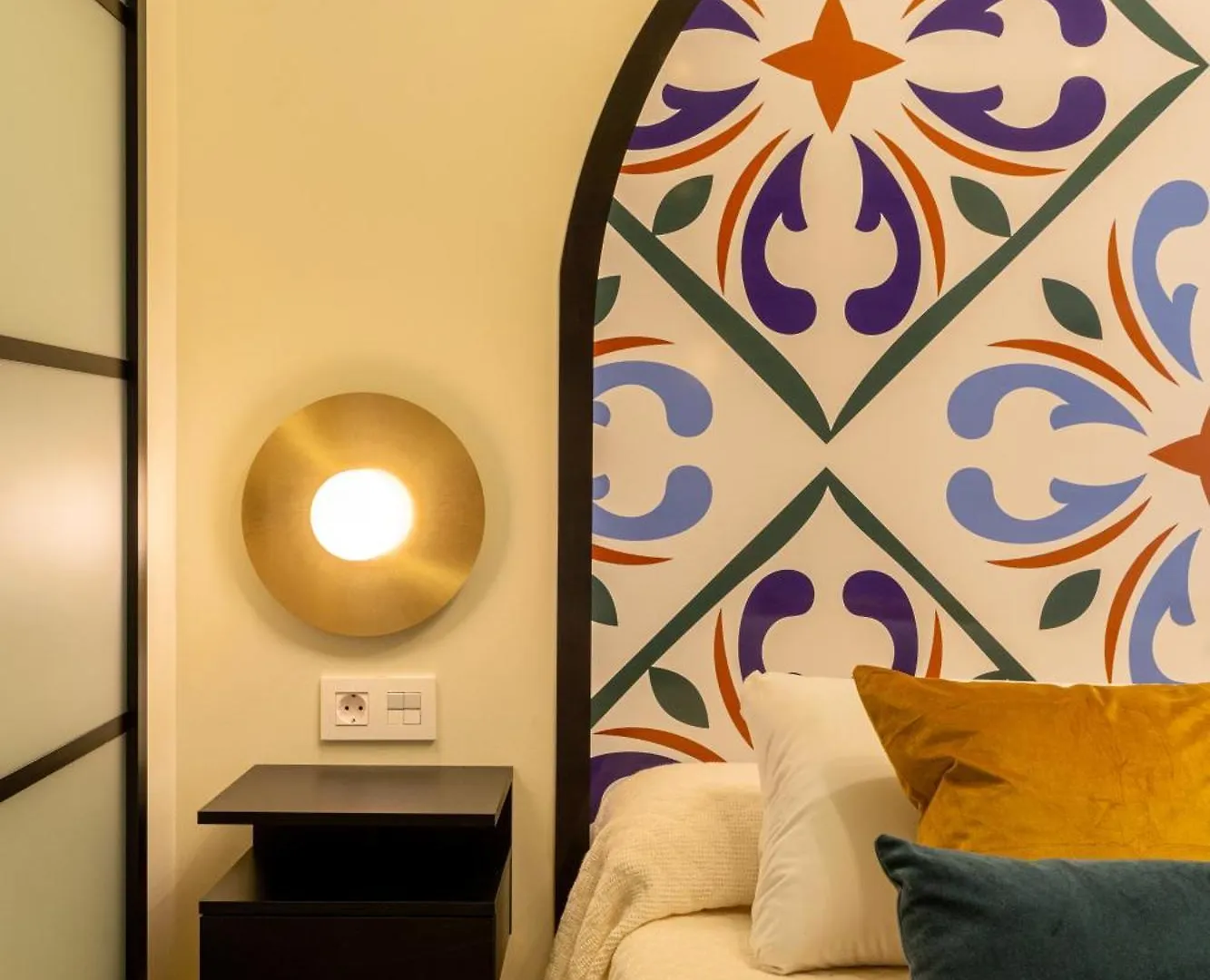 Apartment Cl2 Sevilla En Pareja Jacuzzi Y Aparcamiento Spanien